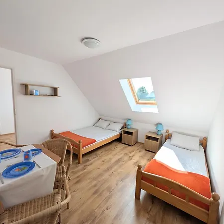 Goscinne Krysta Affittacamere Ostrowo (Puck)